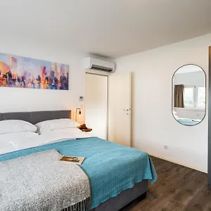 Апартаменты Urban Island I Riverside, Вена